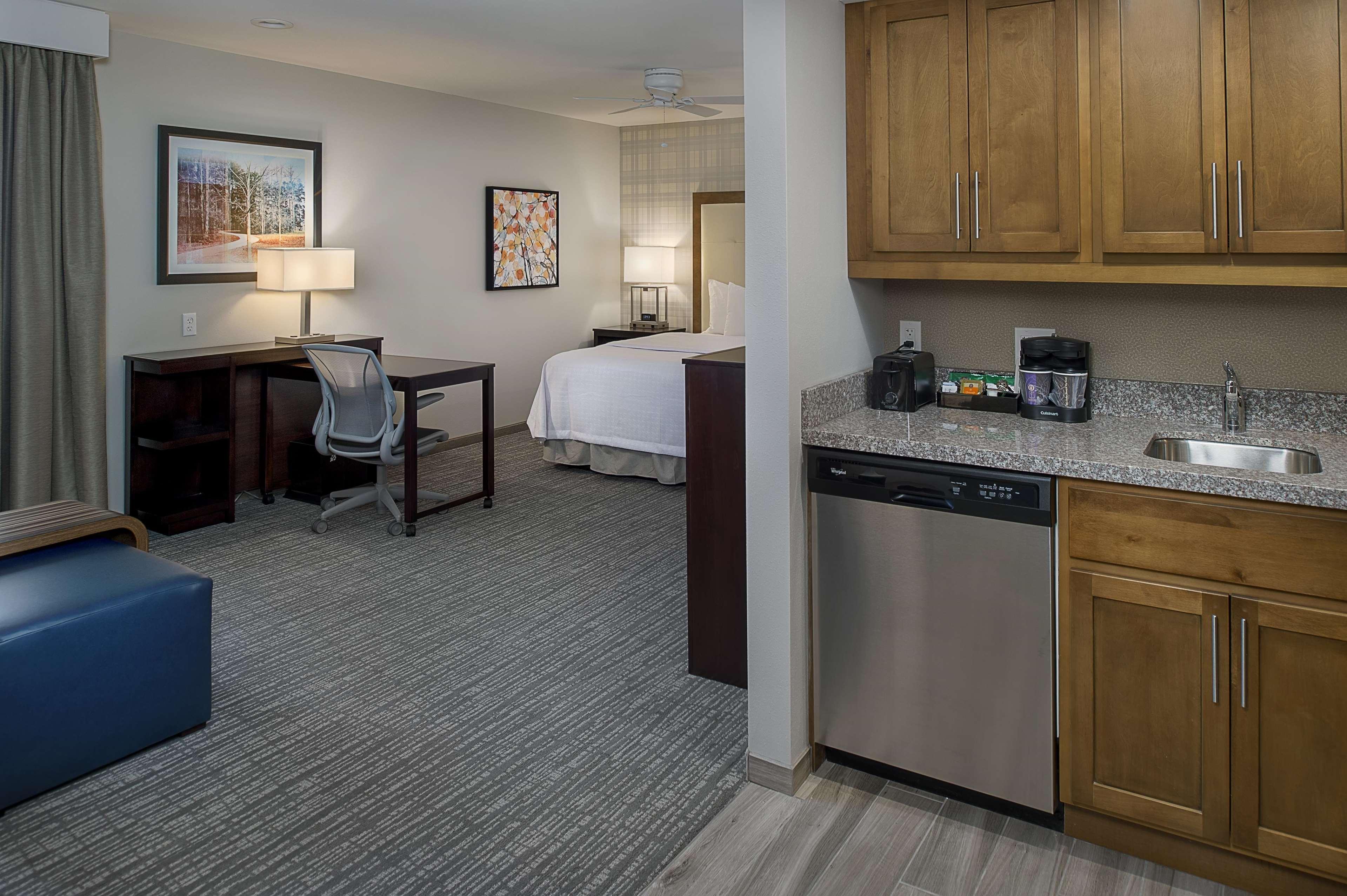 Homewood Suites By Hilton St. Louis Westport Мериленд Хайтс Екстериор снимка